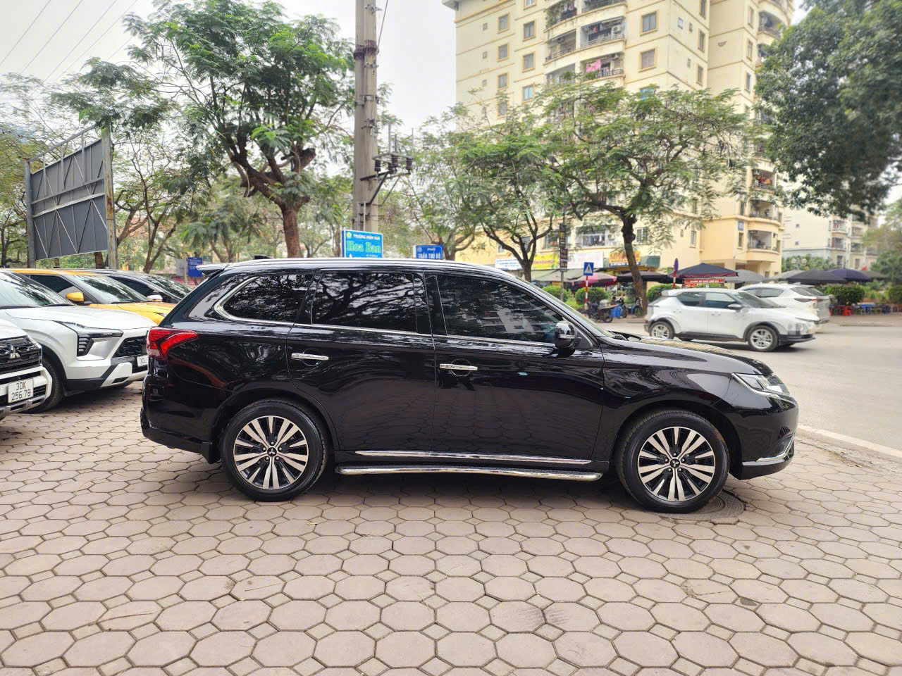 OUTLNADER CVT 2022